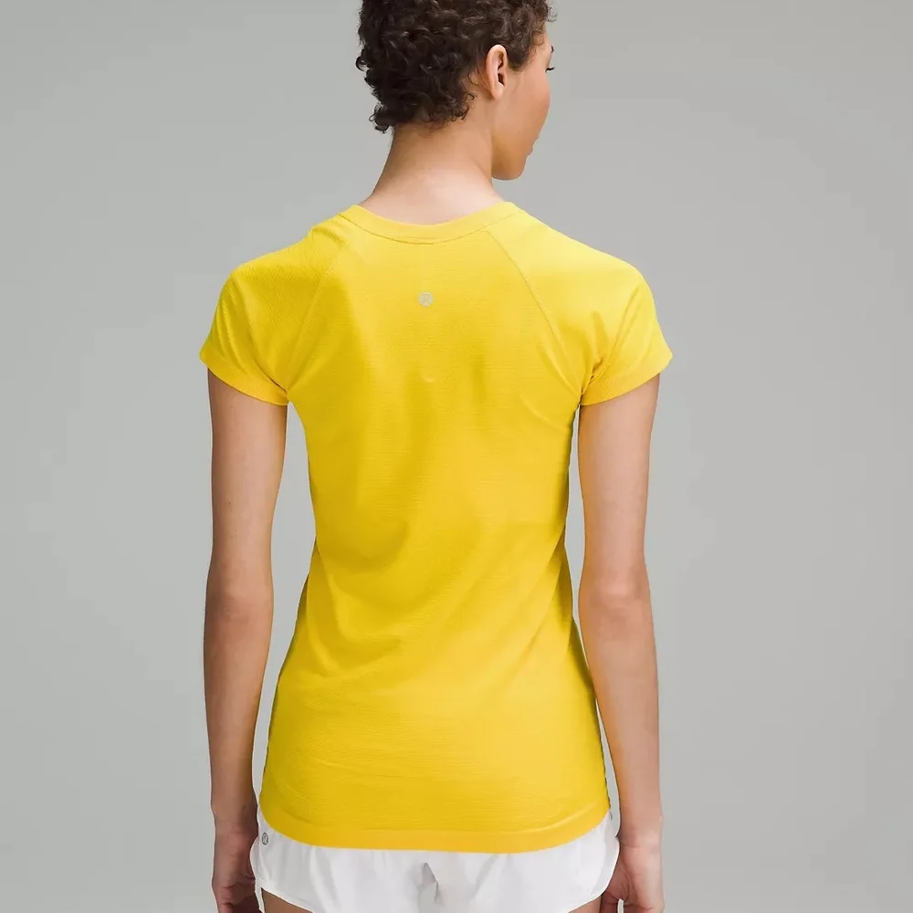 NWT Lululemon Swiftly Tech Short Sleeve 2.0 low Women's Top - Picture 2 of 6